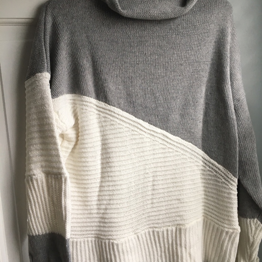 Patchwork Half Turtleneck Pullover - image 4